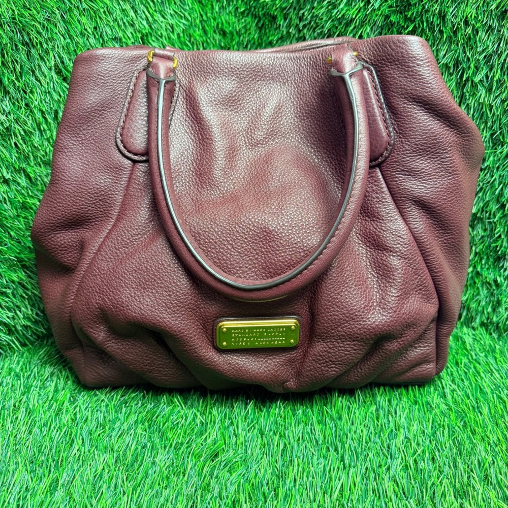 Marc by Marc Jacobs Too Hot To Handle Satchel Burgundy Leather Bag M0009406 604